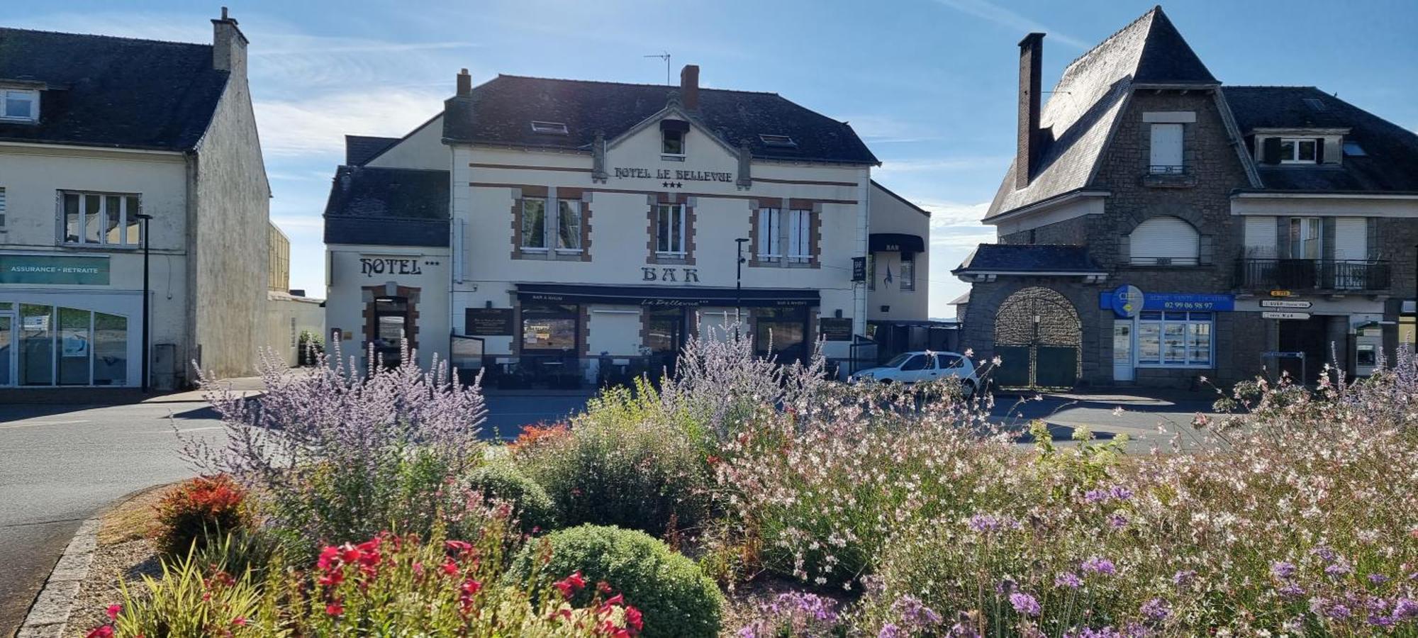 Hotel Le Bellevue Guer Exteriér fotografie